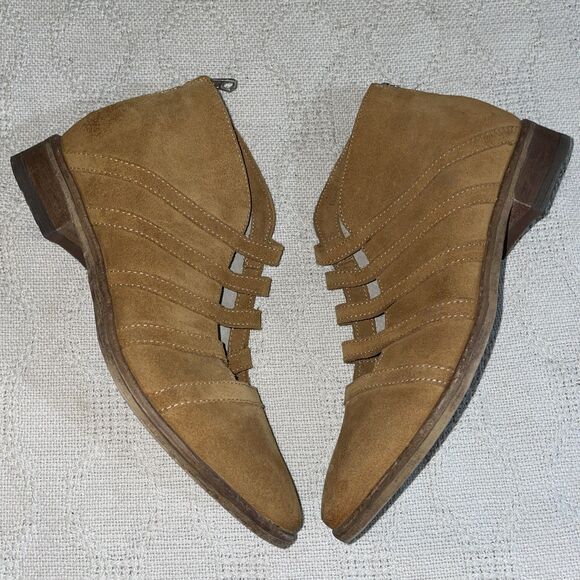 Free People Women’s Casual Booties Size 37 U.S. 6 M Tan Leather Going Out Party - Picture 1 of 12